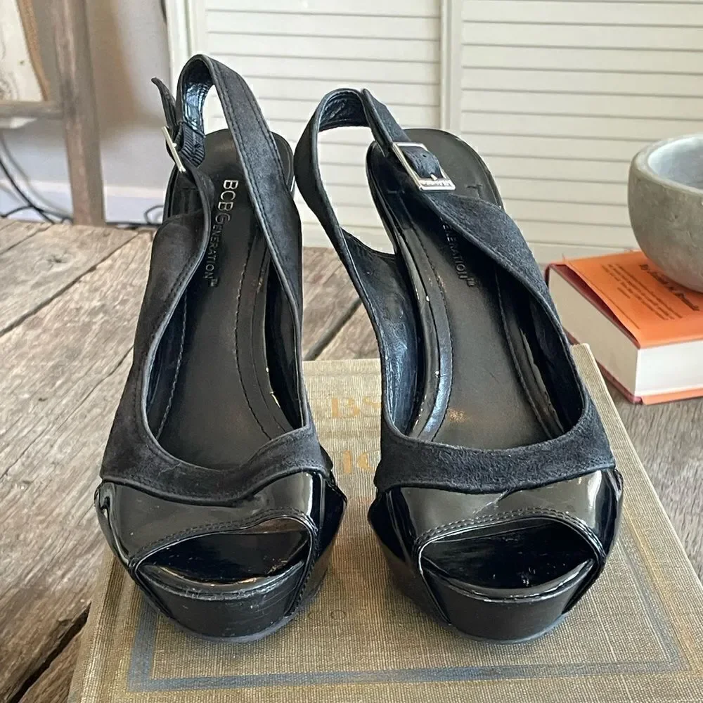 Pre-Owed BCBGEneration Womens Black Open Toe Slingback Upper Leather Heels Sz 8